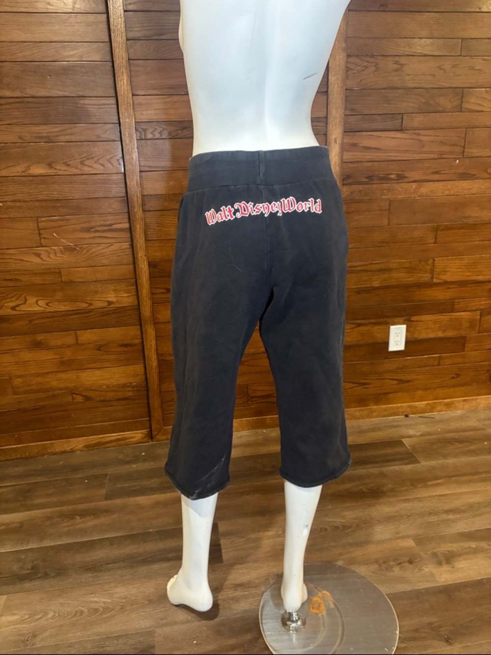 Disney Black Walt Disney World Capri Sweatpants